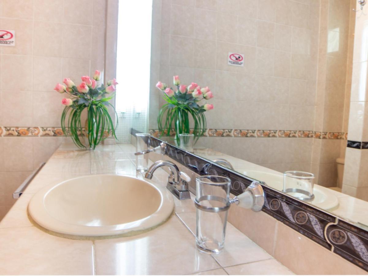Capital O Hotel Villa Monini 普埃布拉 外观 照片